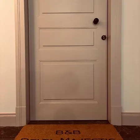 Delta Majestic Bed & Breakfast